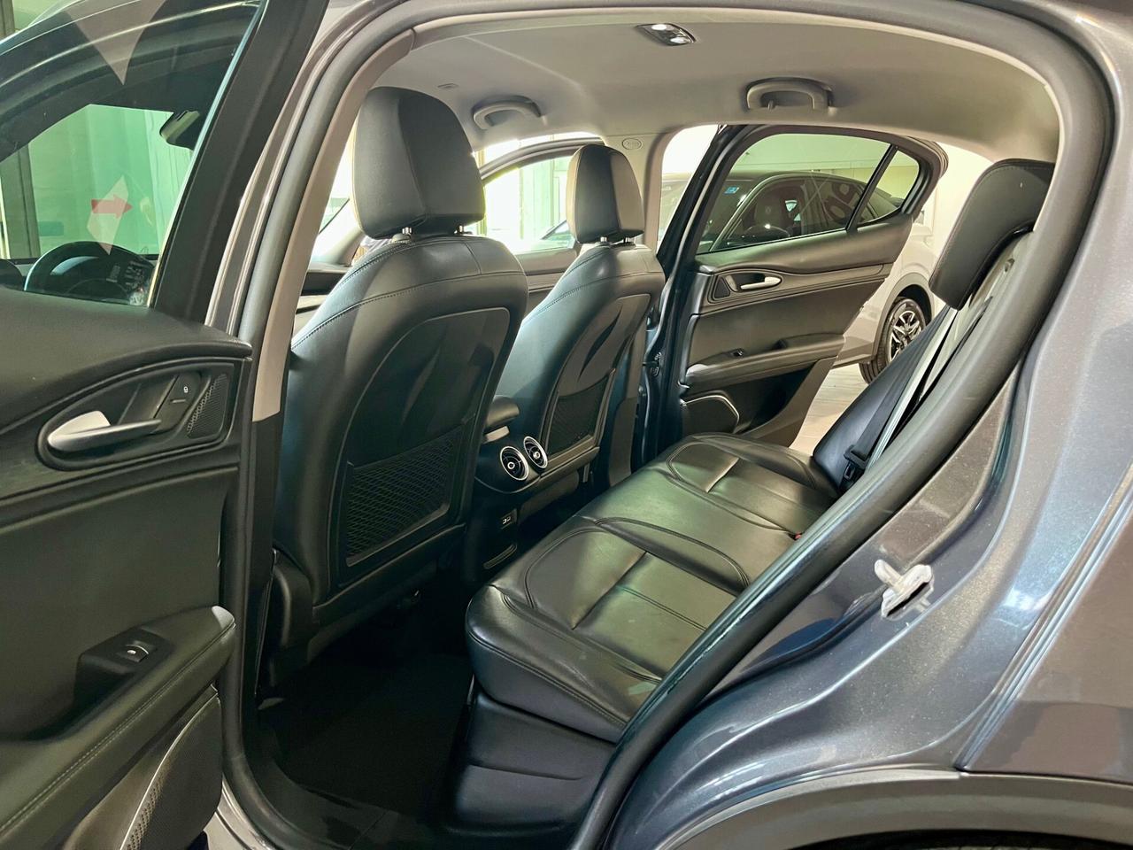 Alfa Romeo Stelvio 2.2 TDI 210 CV AT8 Q4 Executive GANCIO TRAINO UNICO PROP.