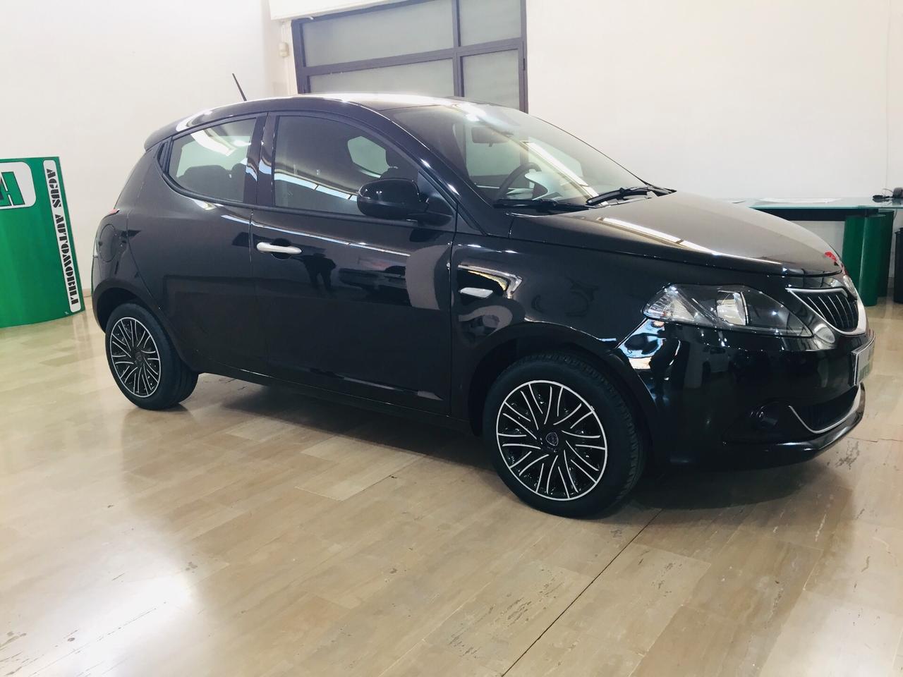 LANCIA Ypsilon 1.0 FireFly 5p. S&S Hybrid