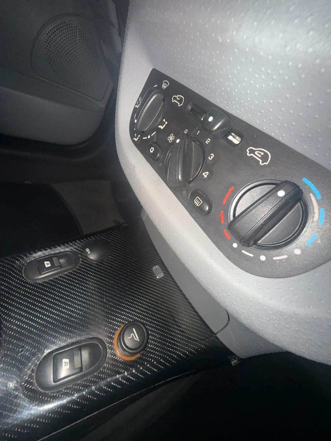 CITROEN C3 1.1 GOMME NUOVE E TAGLIANDATA! TOP