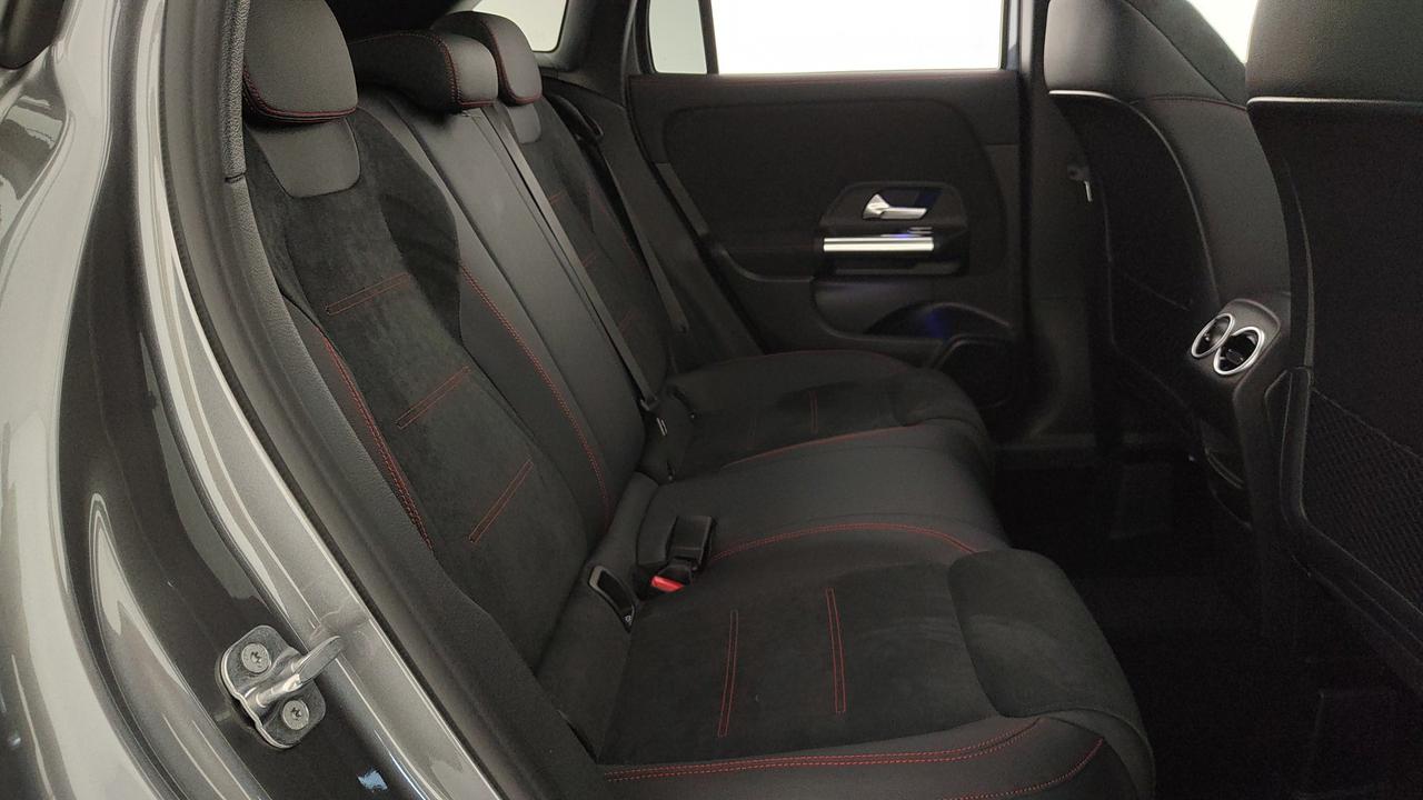 Mercedes-Benz GLA 200 d automatic
