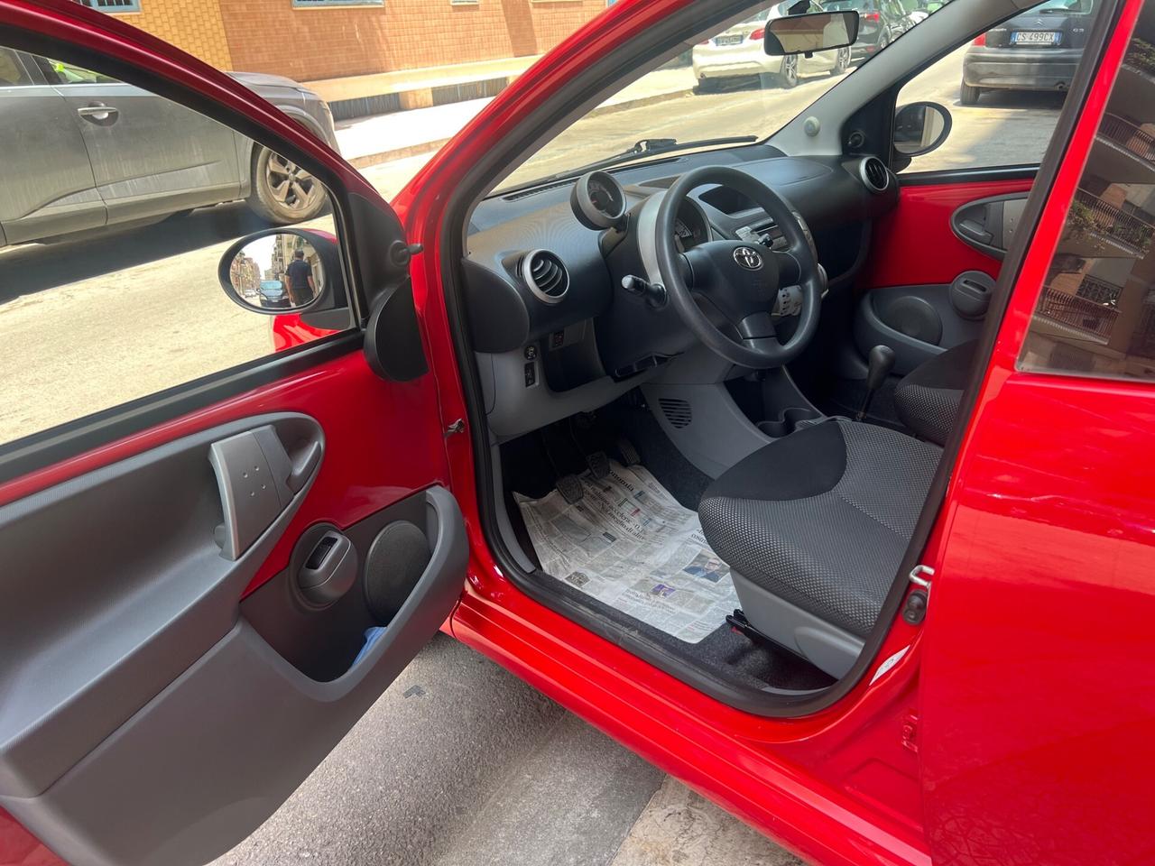 Toyota Aygo 1.0 12V VVT-i 5 porte Now GPL