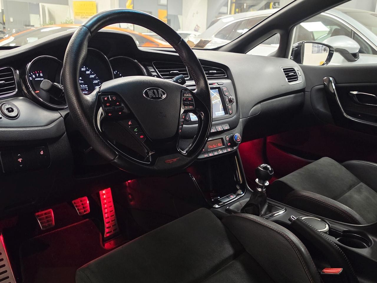 Kia Ceed pro_cee'd 1.6 T GDI 3p. MANUALE _ INTERNI RECARO EDIZIONE LIMITATA GARANZIA 12 MESI TETTUCCIO
