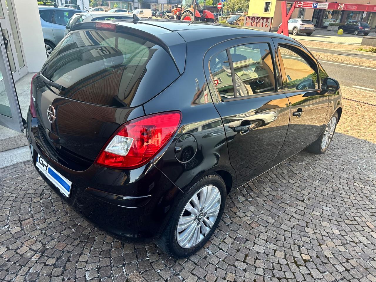 Opel Corsa 1.2Bz 86Cv 5P Edition - Neopatentati