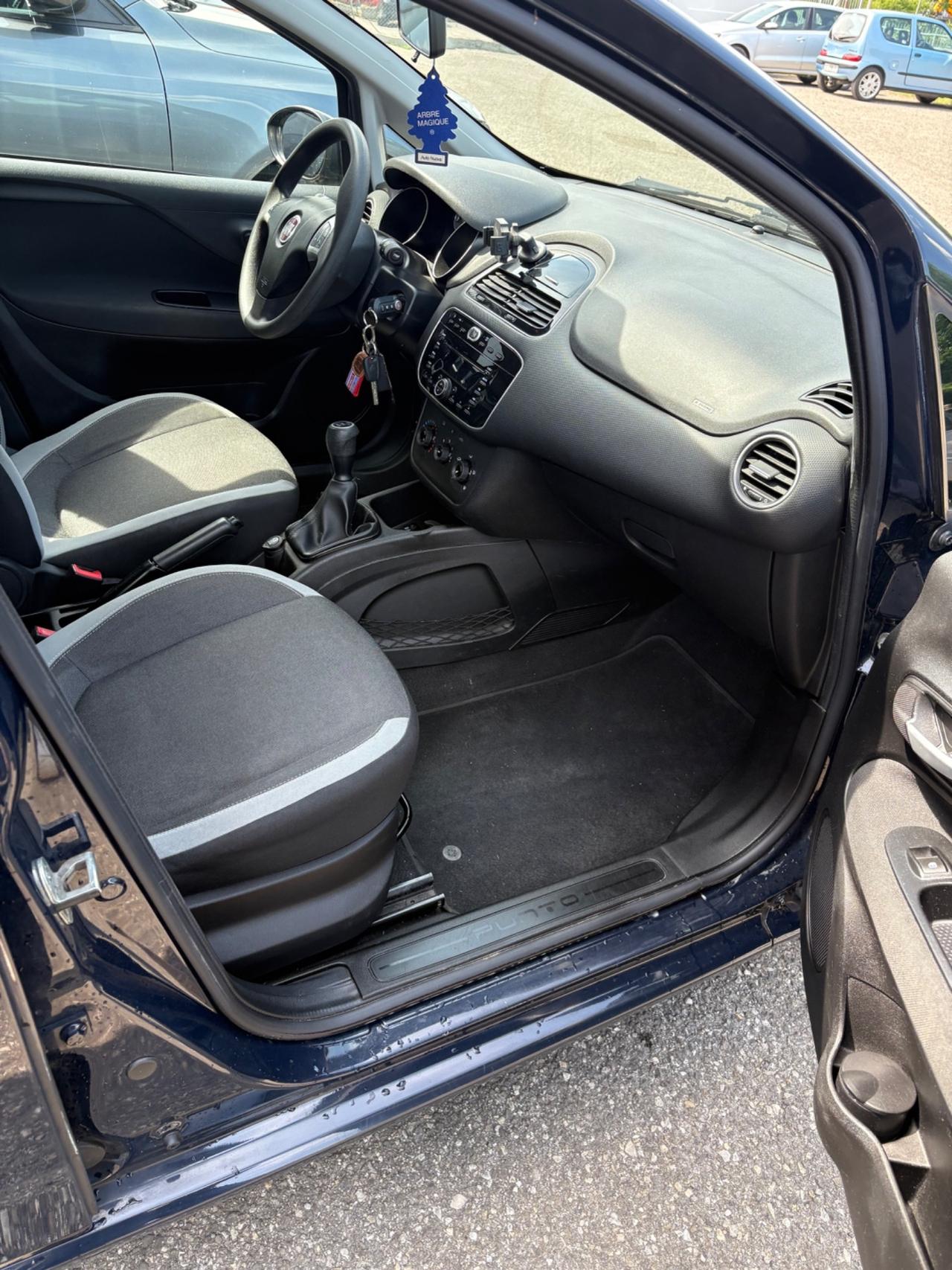 Fiat Punto 1.3 MJT II 75 CV 3 porte Lounge