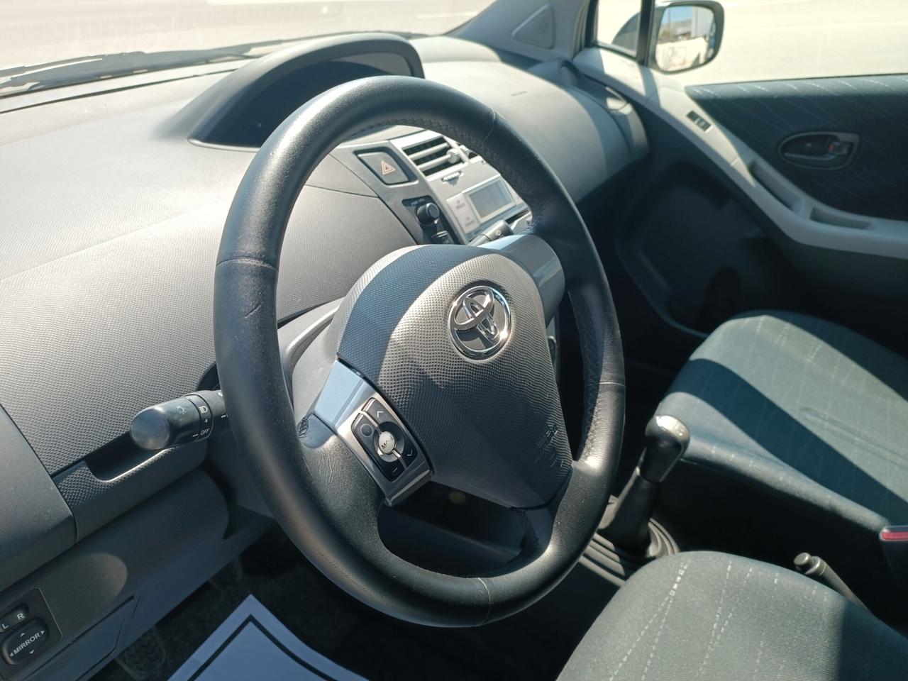 Toyota Yaris 1.4 D-4D 5 porte Sol