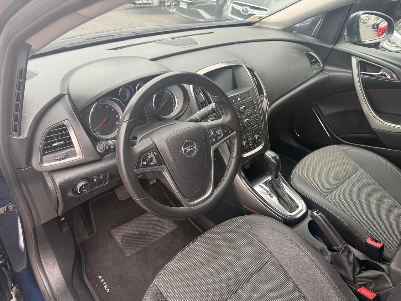 Opel Astra 1.4 Turbo 140CV Sports Tourer Cosmo