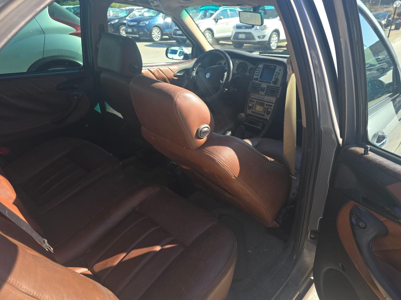 Lancia Lybra 1.9 JTD cat Station Wagon LX