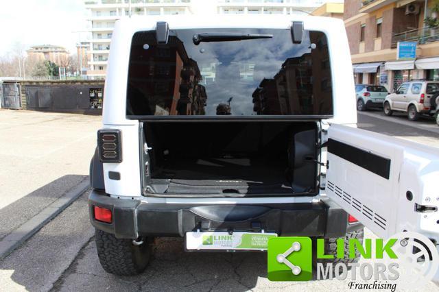 JEEP Wrangler Unlimited 2.8 CRD DPF Sahara Auto