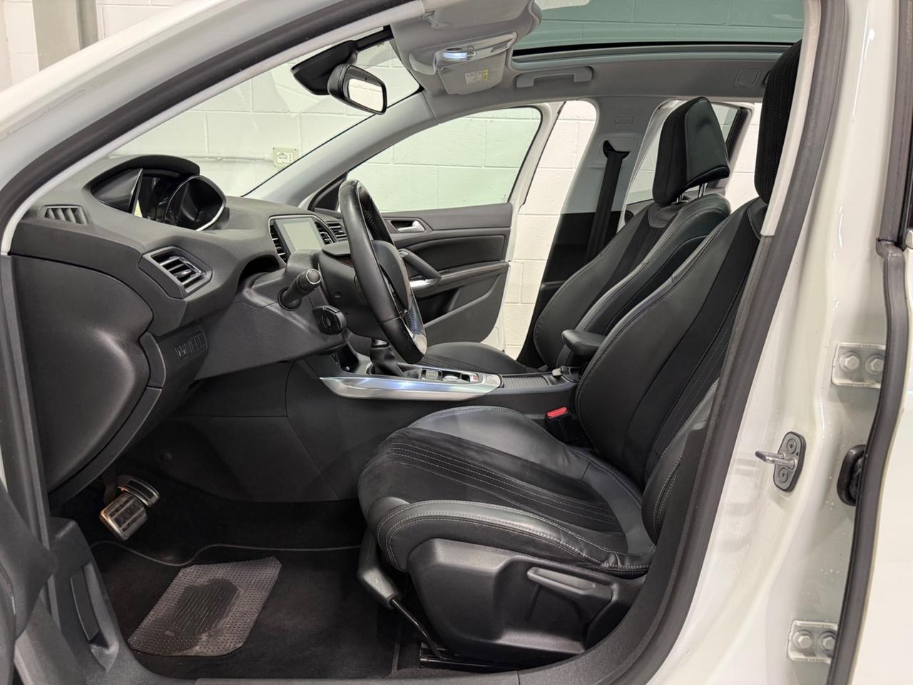 Peugeot 308 BlueHDi 120 S&S EAT6 Allure