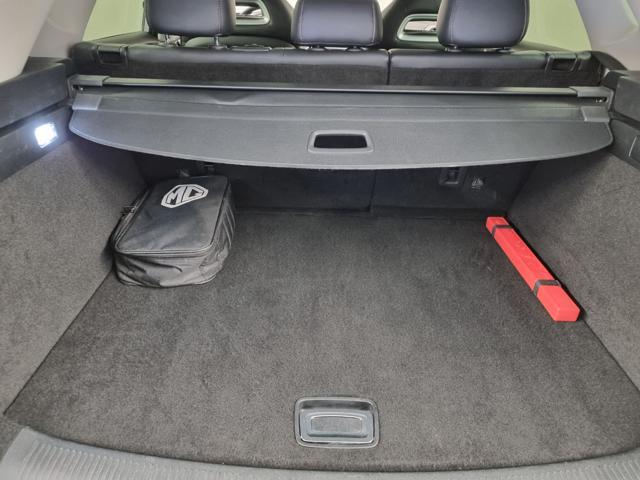 MG EHS Plug-in Hybrid Luxury