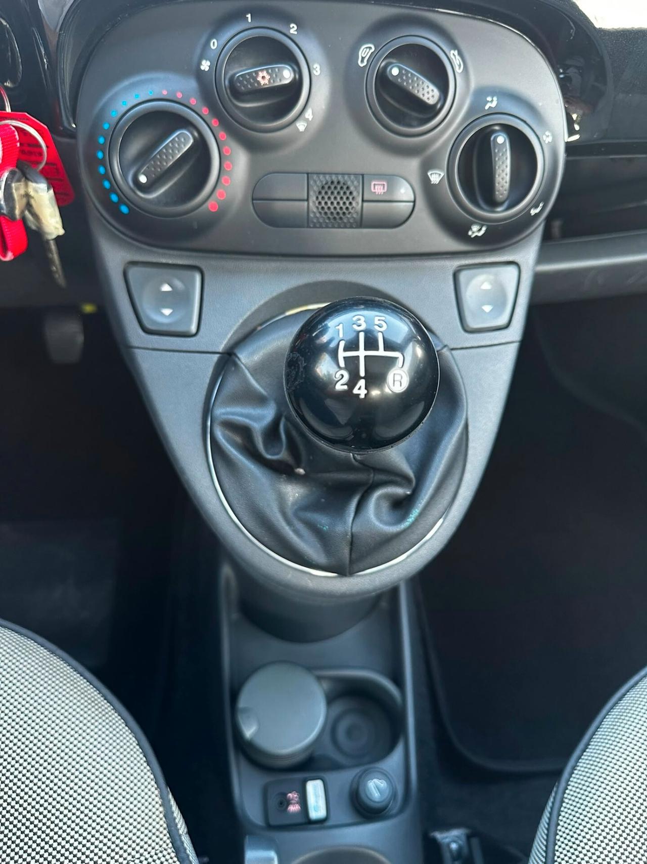 Fiat 500 1.2 benz 2014 SOLAMENTE 121.000 KM