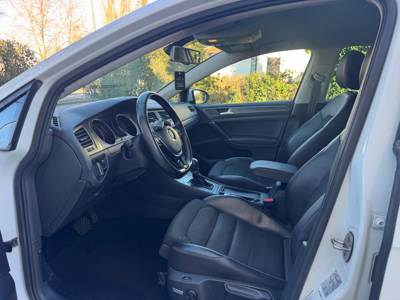 Volkswagen Golf 1.6 TDI Comfortline OK NEOPATENTATI