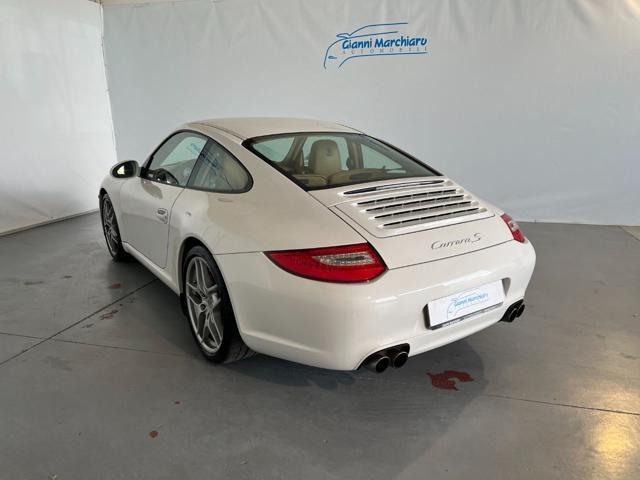 PORSCHE 911 Carrera S Coupé SERVICE PORSCHE