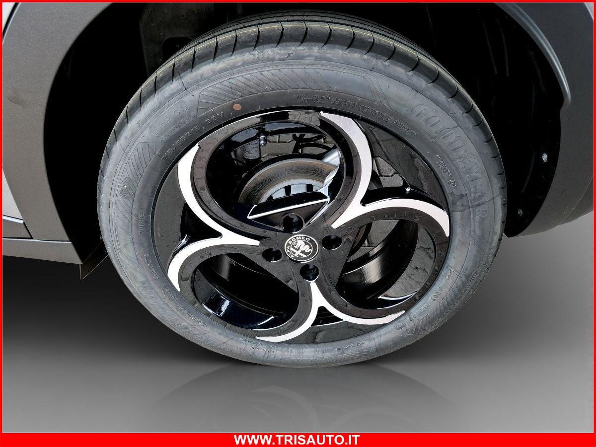 ALFA ROMEO Junior 1.2T Hybrid eDCT6 145cv Speciale NEOPATENTATI IVATA