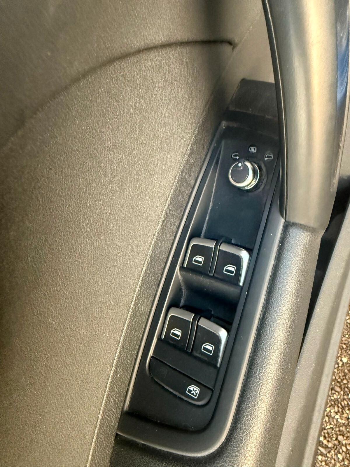 Audi A1 1.6 TDI SLINE BICOLORE
