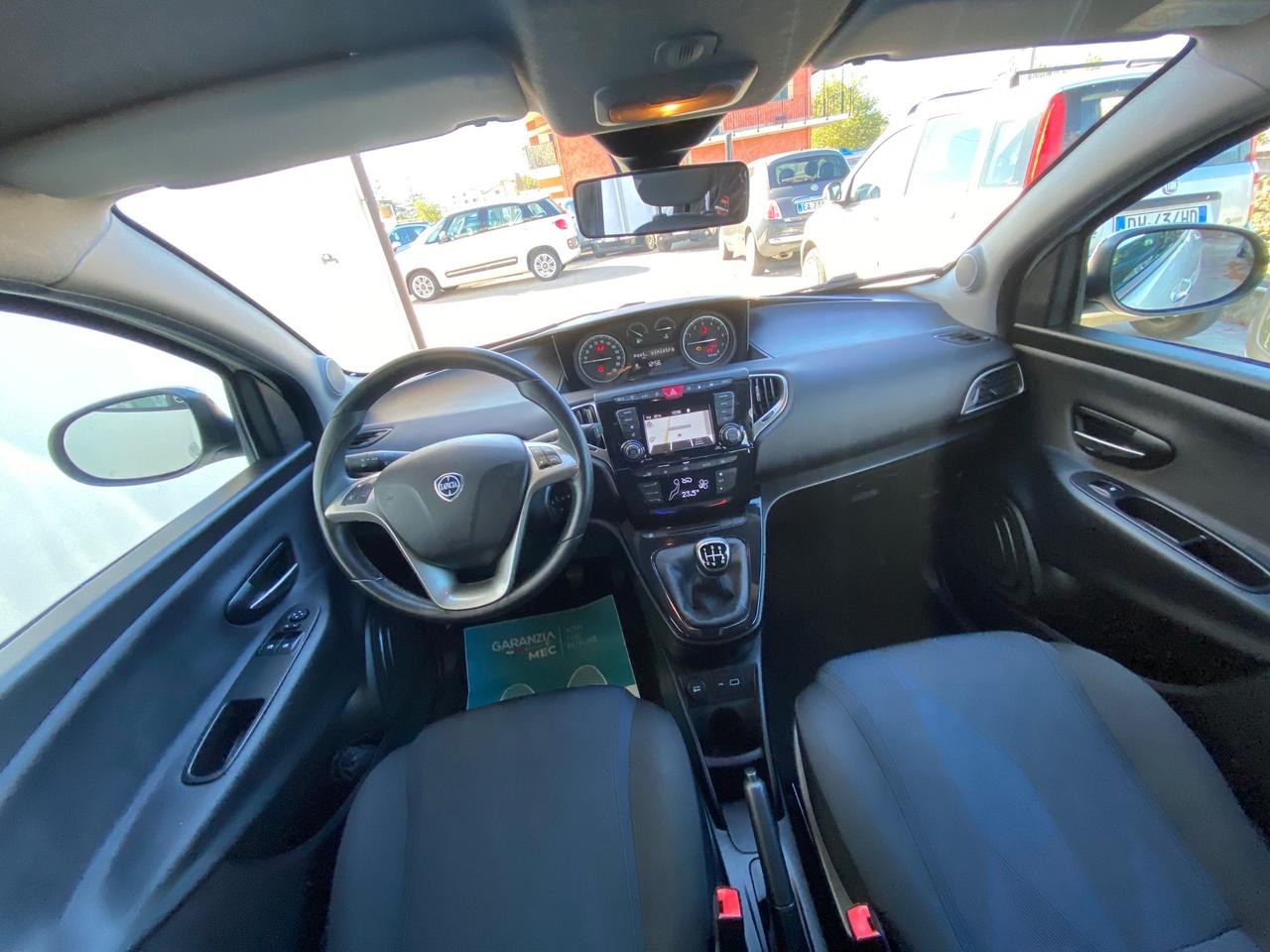 Lancia Ypsilon 1.2 69 CV 5 porte GPL Ecochic Gold