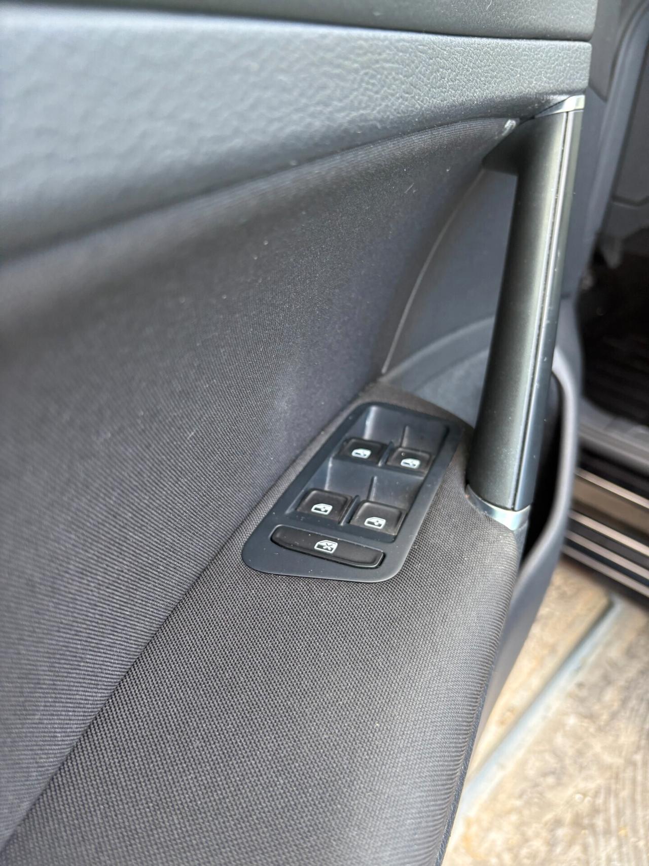 Volkswagen Golf VII 1.6 TDI Highline