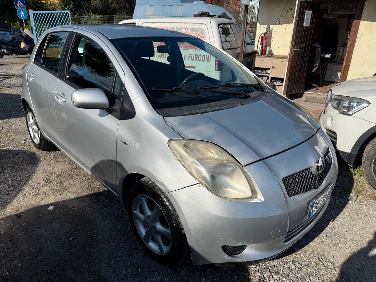 Toyota Yaris 1.4 D-4D 5 porte Sol