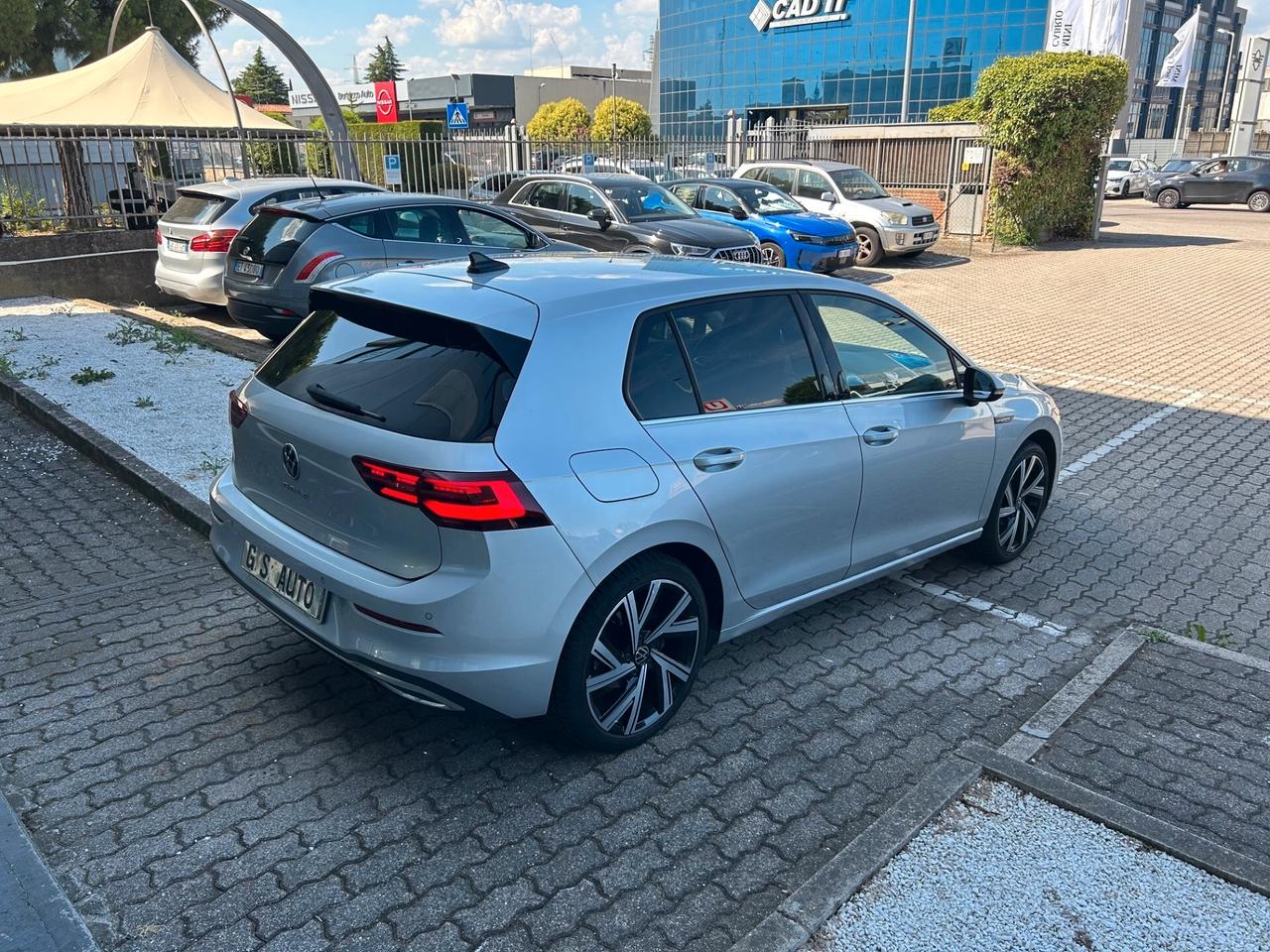 Volkswagen Golf 2.0 tdi Style 150cv dsg