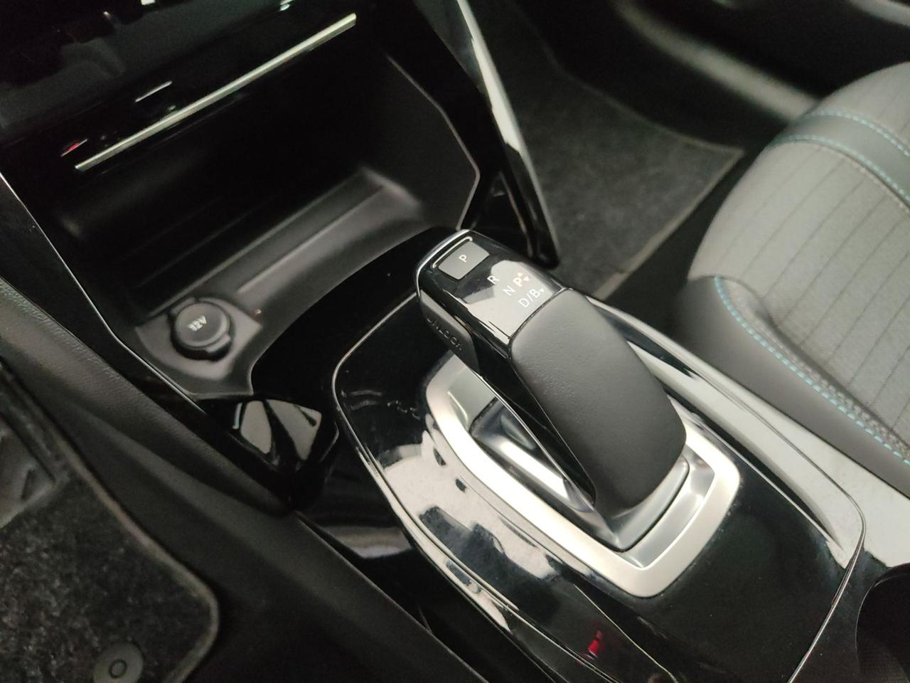 PEUGEOT 208 II 2019 E-208 ALLURE PACK 100KW 136CV