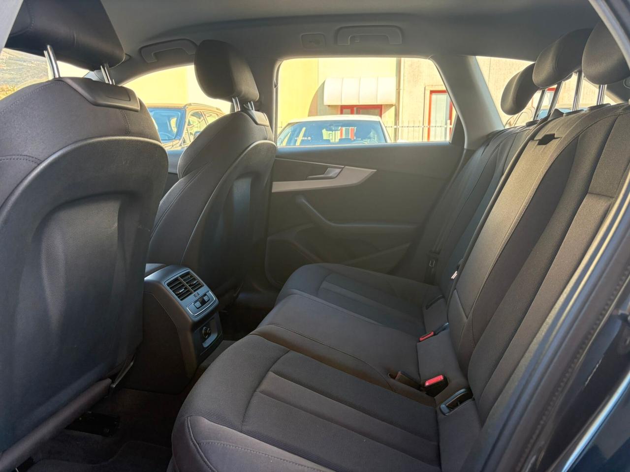 Audi A4 Avant 2.0 TDI 122 CV S tronic