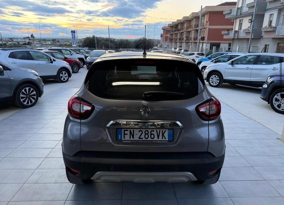 Renault Captur dCi 8V 90 CV AUTOMATICO
