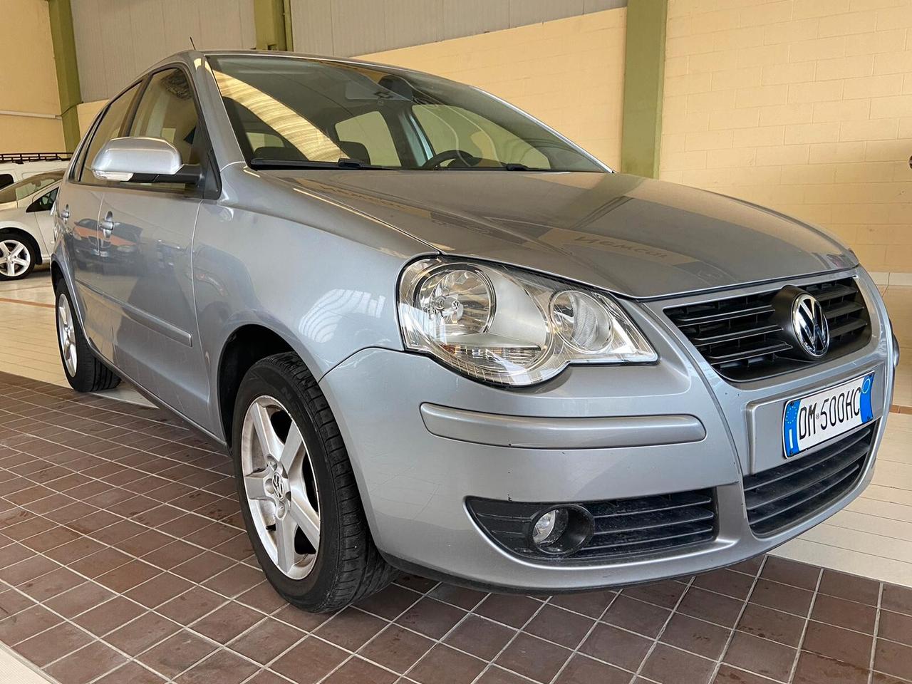 Volkswagen Polo 5p 1.4 NEOPATENTATI