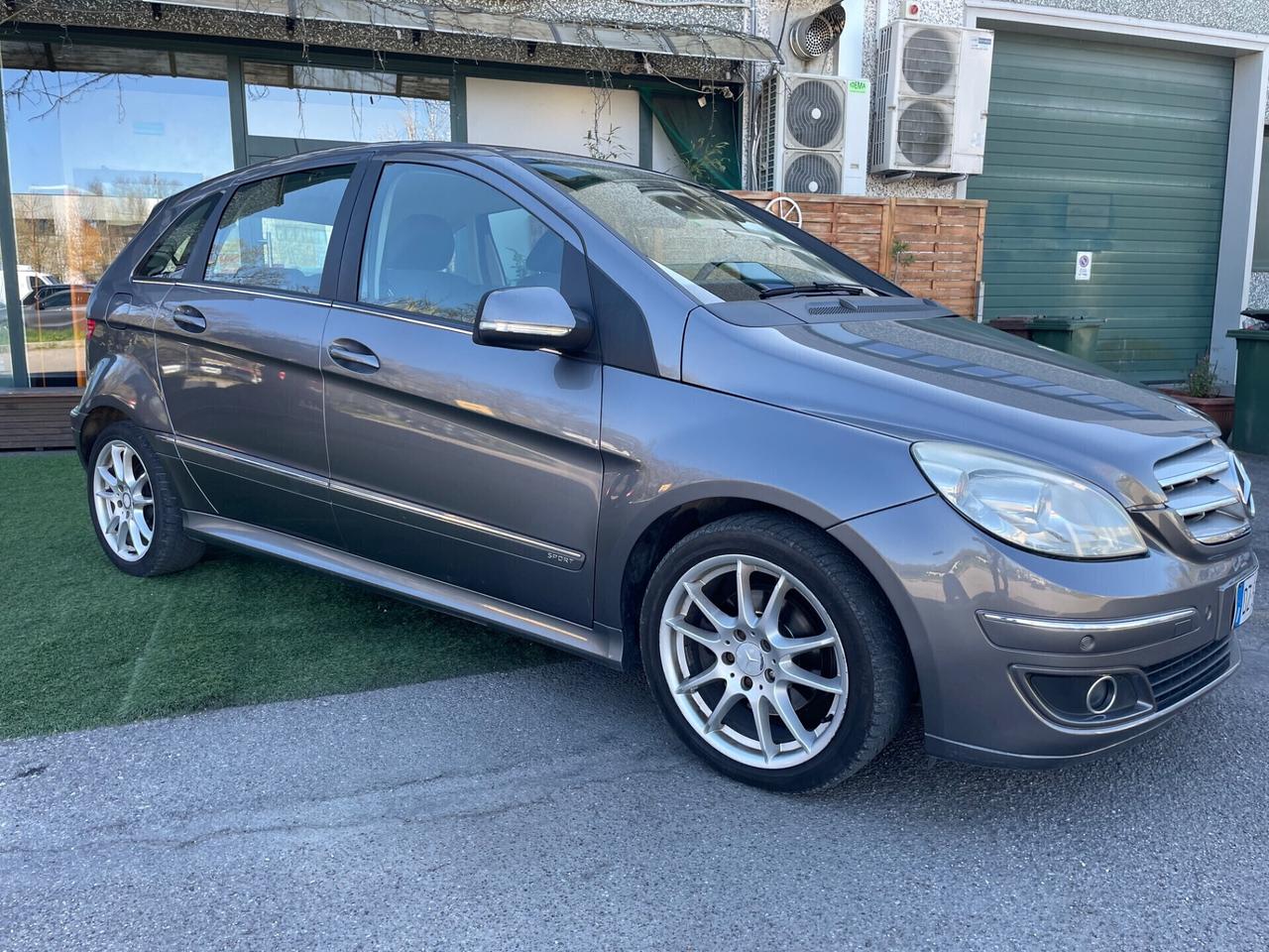 Mercedes-benz B 200 B 200 CDI Sport*Neopatentati*Cerchi*