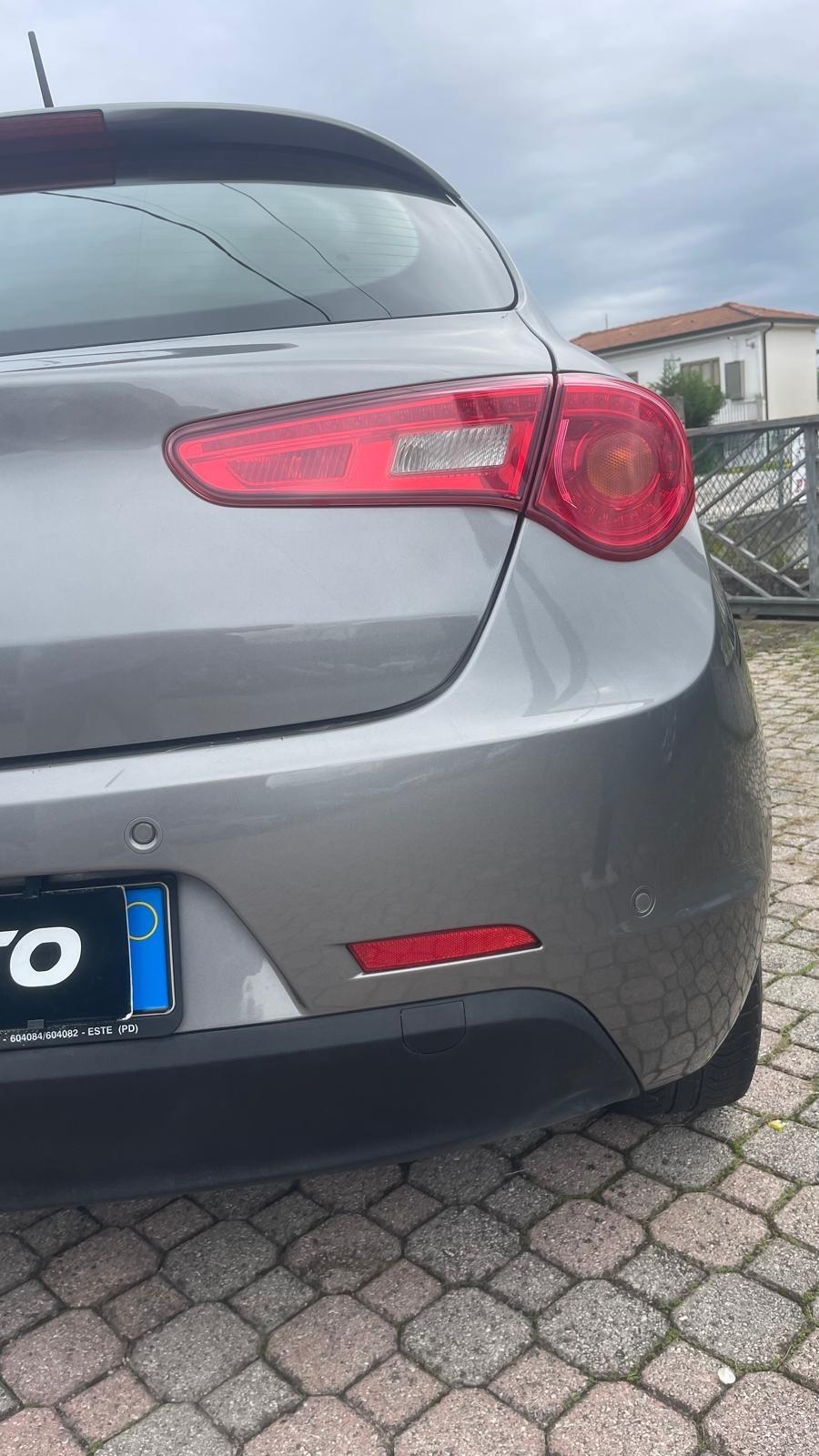 Alfa Romeo Giulietta 1.6 JTDm-2 105 CV Exclusive