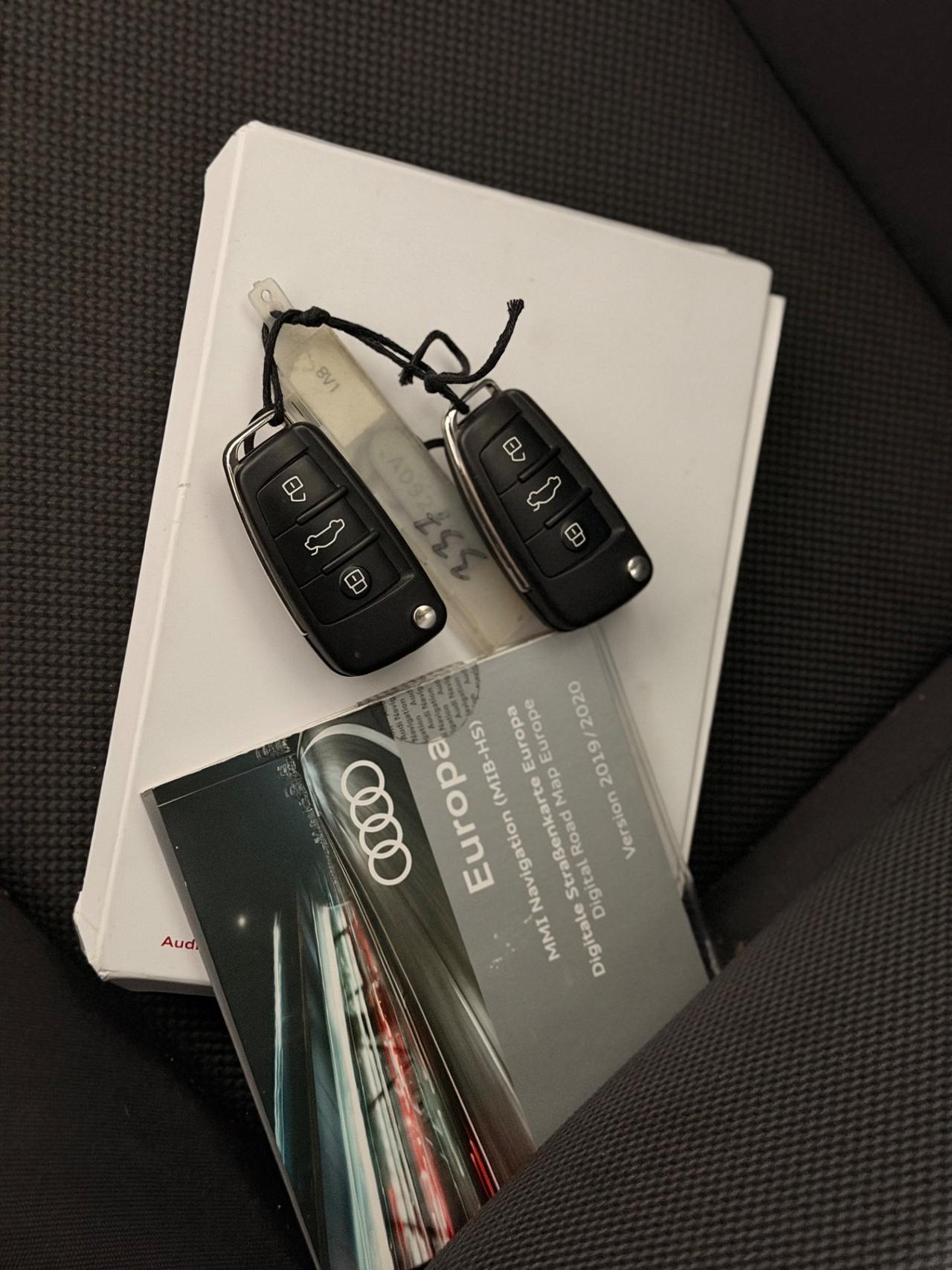 Audi A3 SPB 30 g-tron S tronic Admired