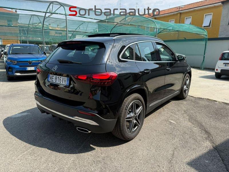 Mercedes-Benz GLA 200 d Automatic AMG Line Premium con Tetto Panoramico.