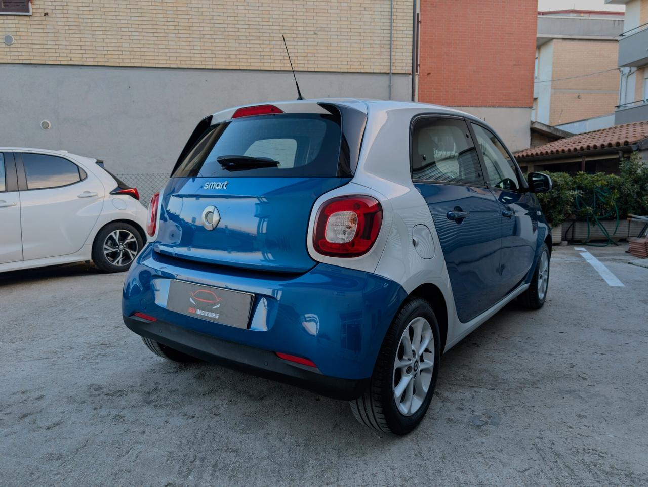 Smart ForFour 1.0 benzina 71CV Passion