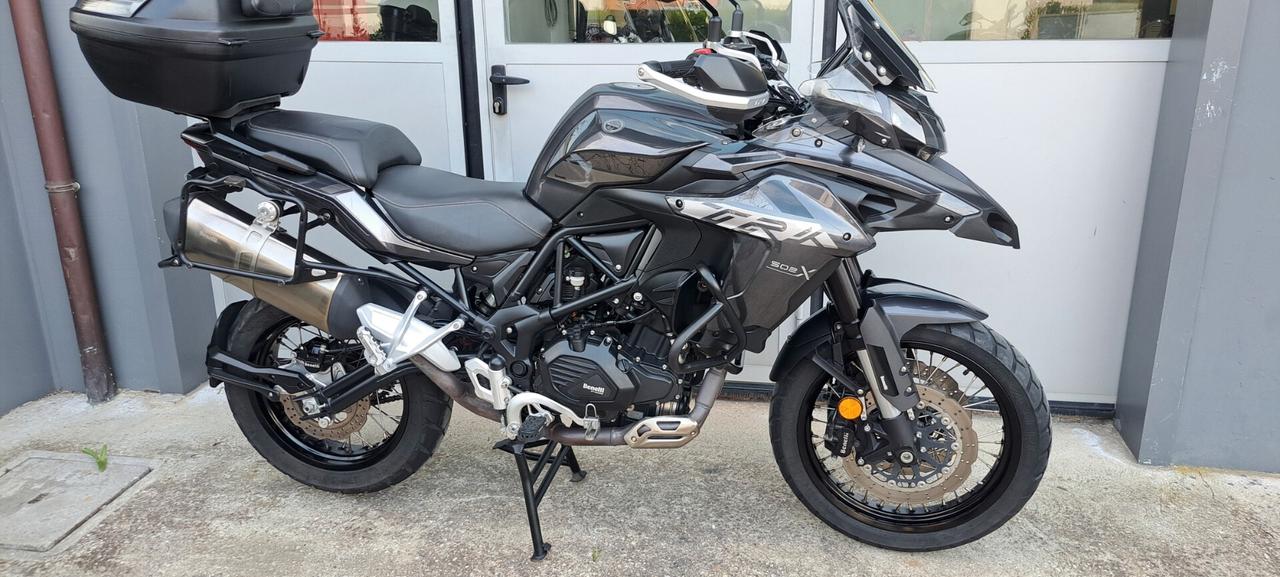 Benelli TRK 502