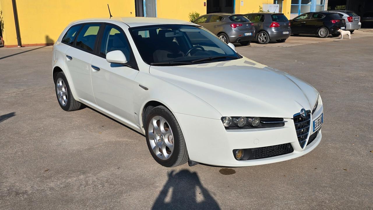 ALFA 159 1.9 JTDM PARI AL NUOVO