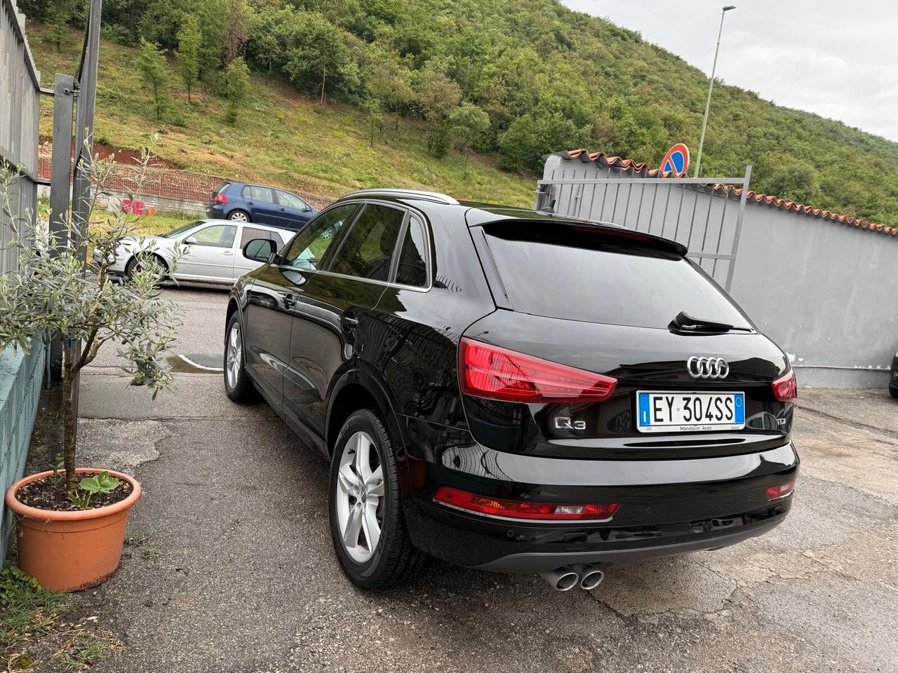 Audi Q3 2.0 TDI 150 CV Business