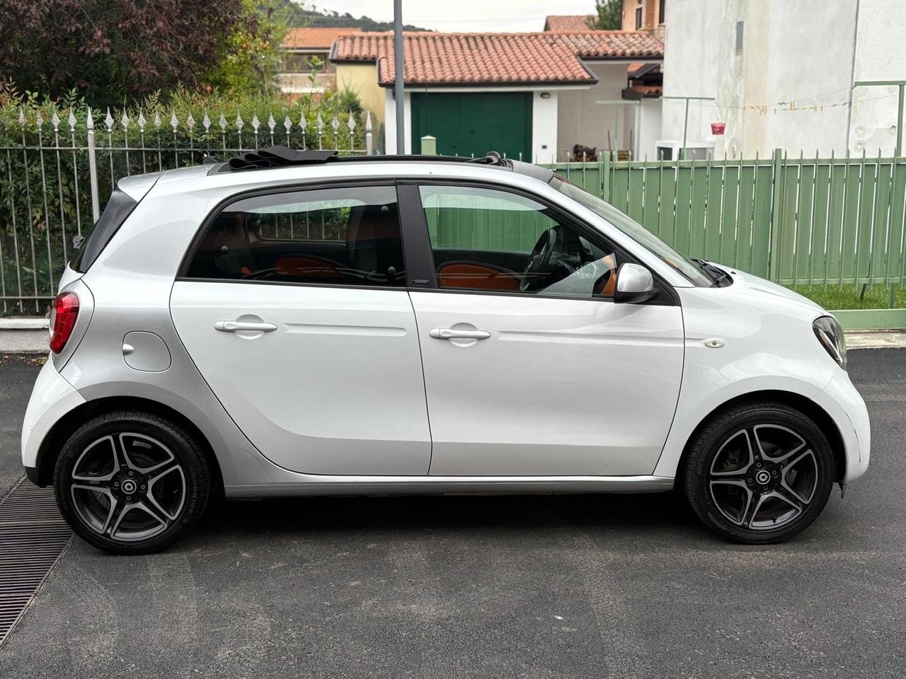 Smart ForFour 70 1.0 Proxy