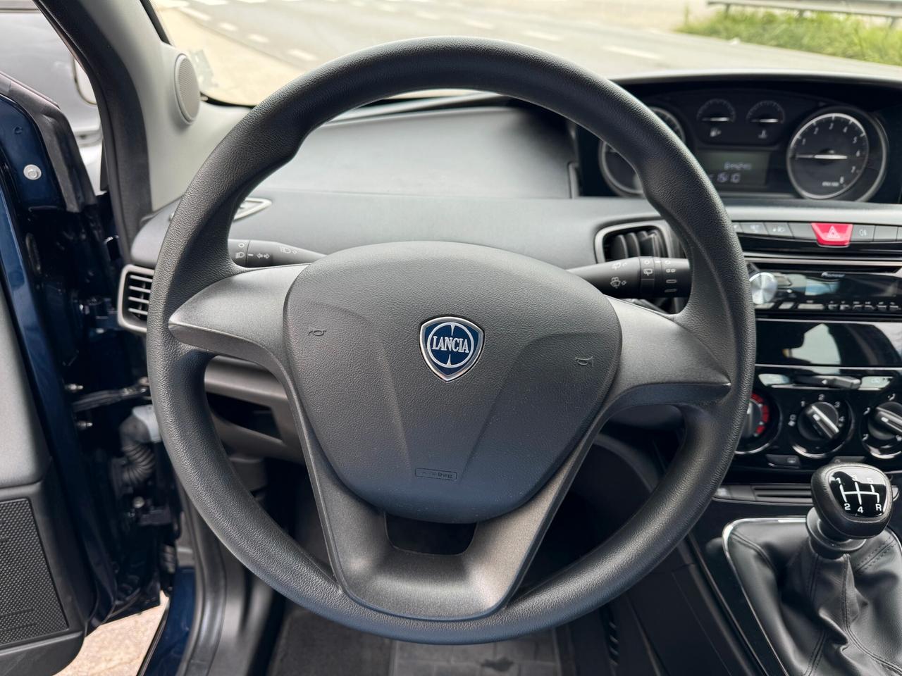 LANCIA YPSILON 1.2cc 69 CV 5 porte BENZINA