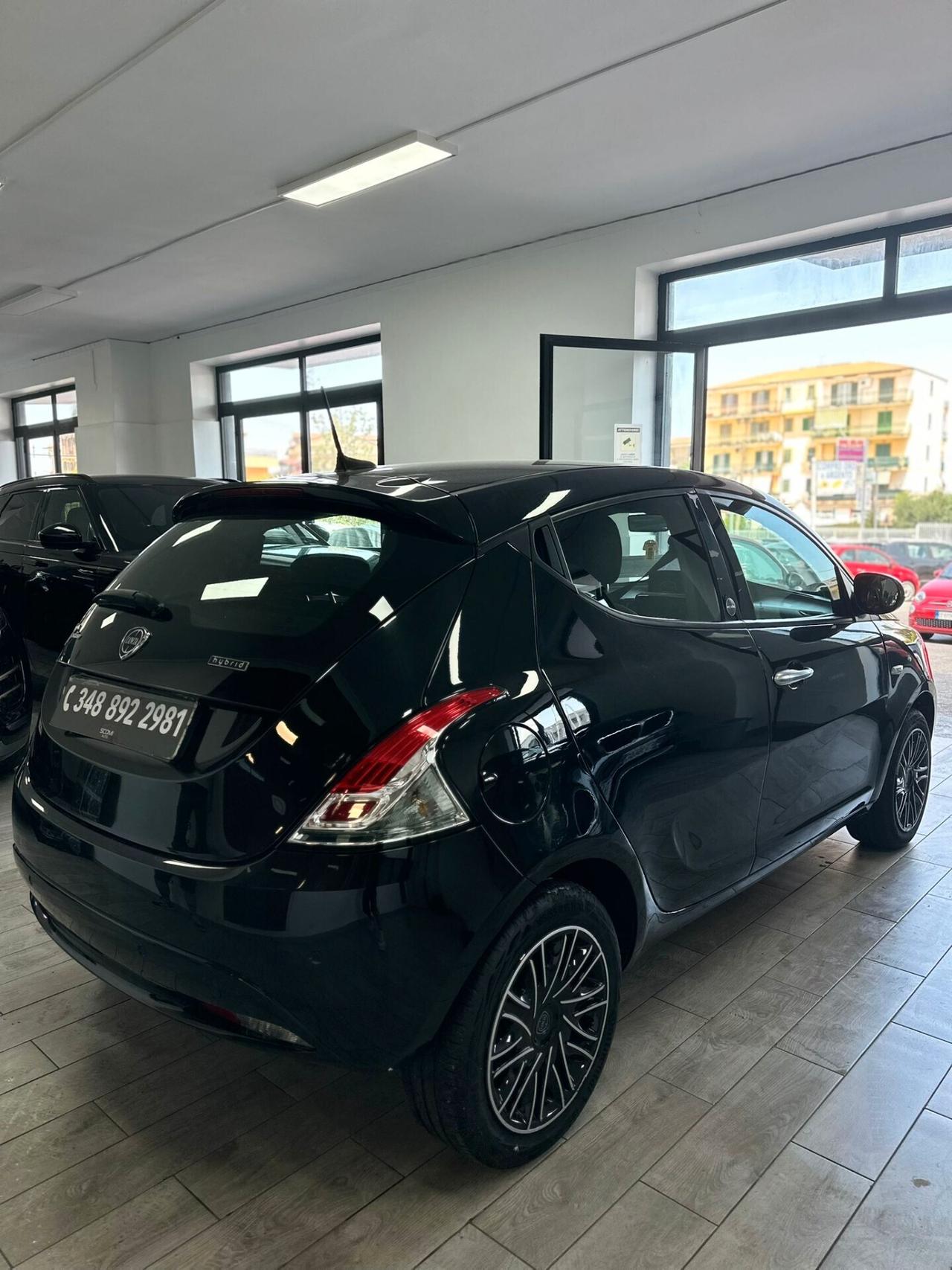 Lancia Ypsilon 1.0 FireFly 69cv Hybrid Ecochic Gold 2021