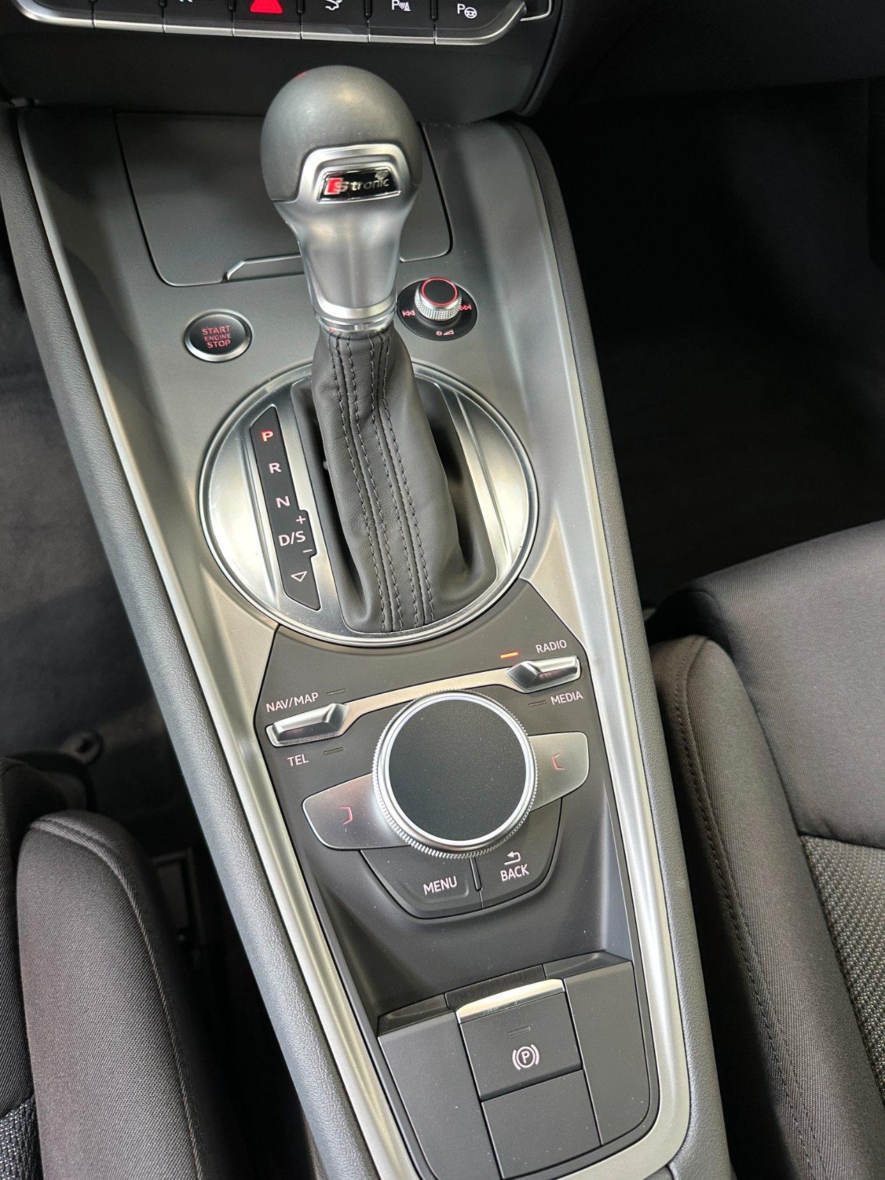 Audi TT Coupe 45 2.0 tfsi s-tronic-Matrix-19"-Camera-Carplay-Keyless