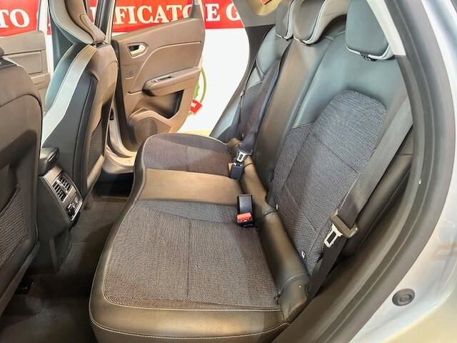 Renault Captur Mild Hybrid 140 CV Intens