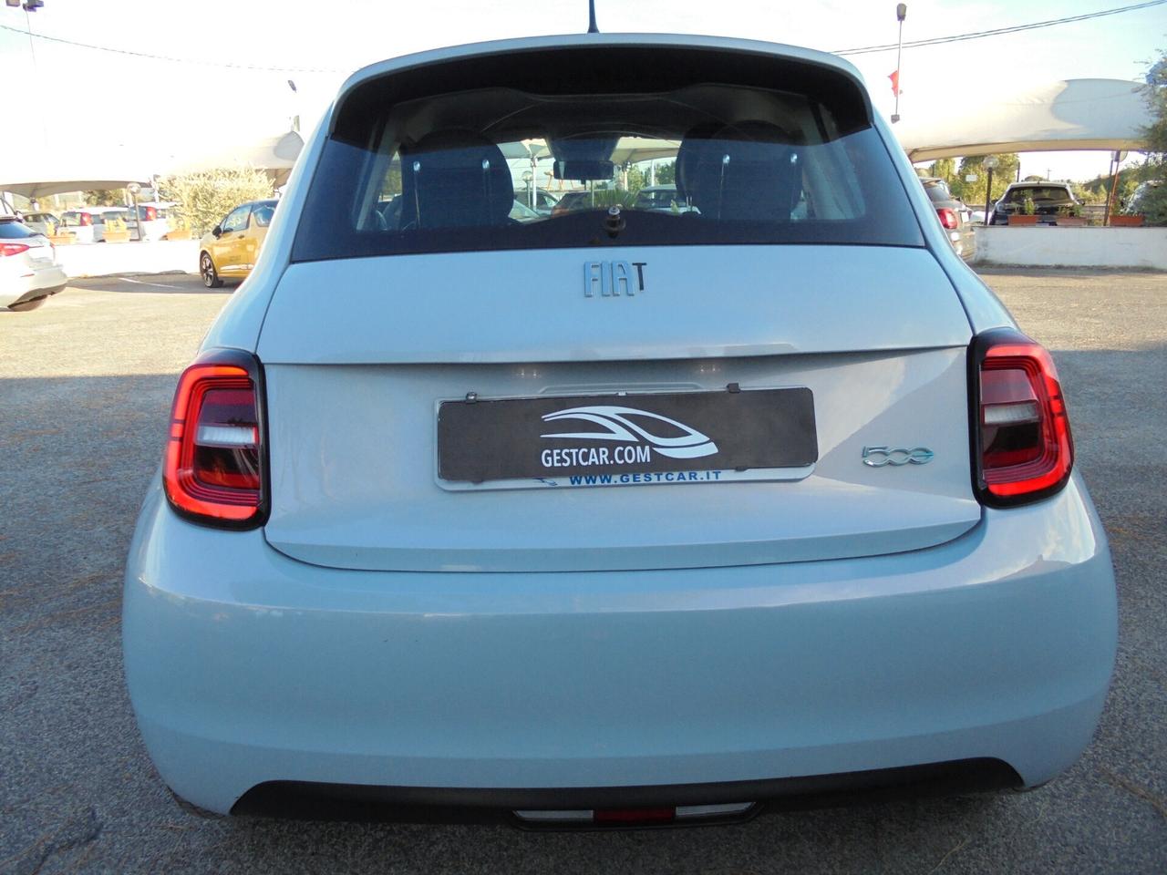 Fiat 500 500e Berlina 42 kWh Icon
