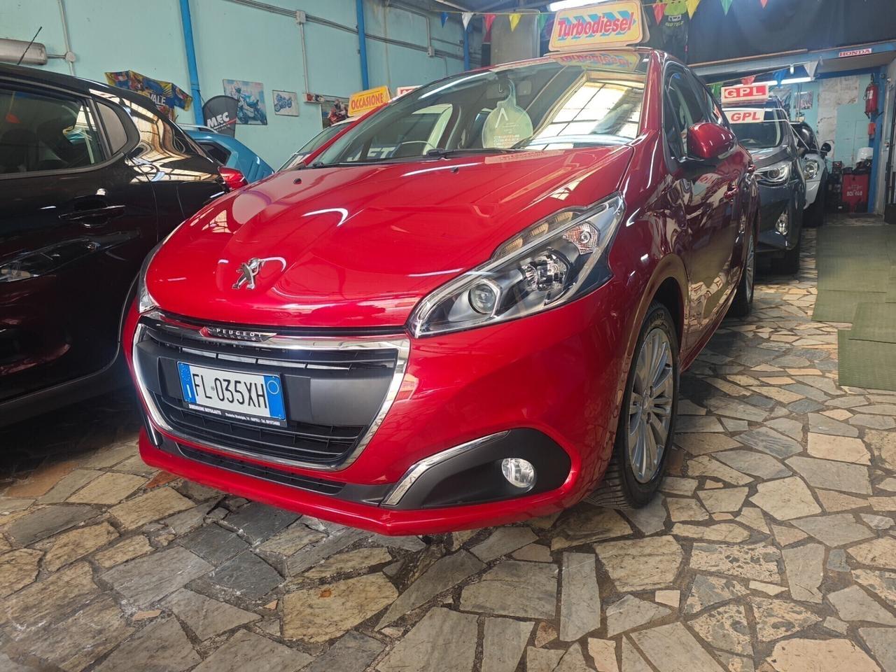 Peugeot 208 BlueHDi 75 5 porte Allure