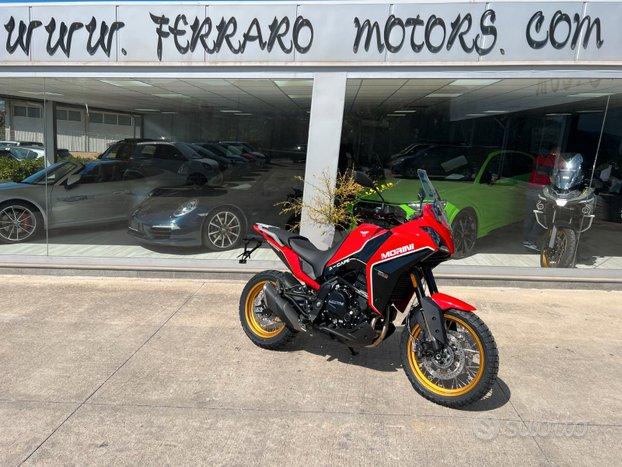 Moto Morini X-Cape 649 KM0 2024 pronta consegna