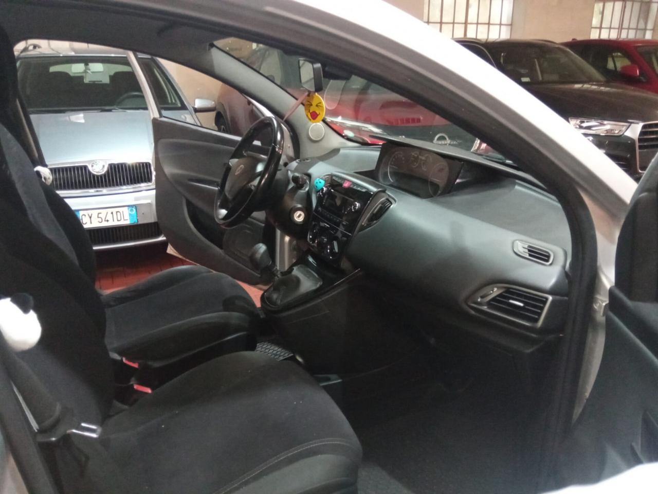 Lancia Ypsilon 1.3 MJT 16V 95 CV 5 porte S&S Platinum