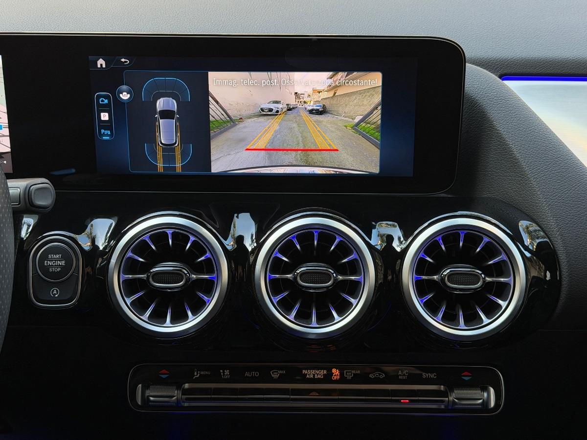 New Mercedes GLA 200d Premium AMG Night Edition 150CV