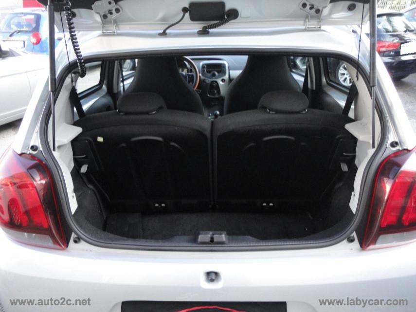 PEUGEOT 108 VTi 68 5p. Allure TOP!