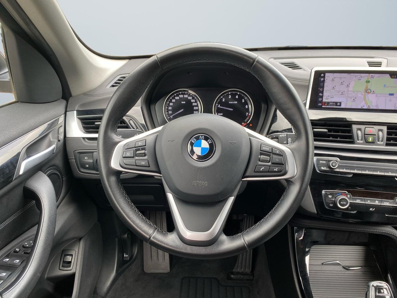 BMW X1 F48 2019 - X1 sdrive18i xLine Plus 136cv auto