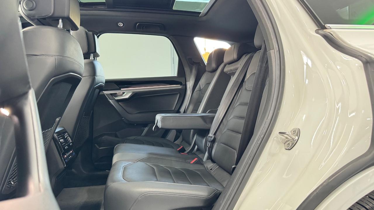 Volkswagen Touareg 3.0 V6 TDI SCR R-Line