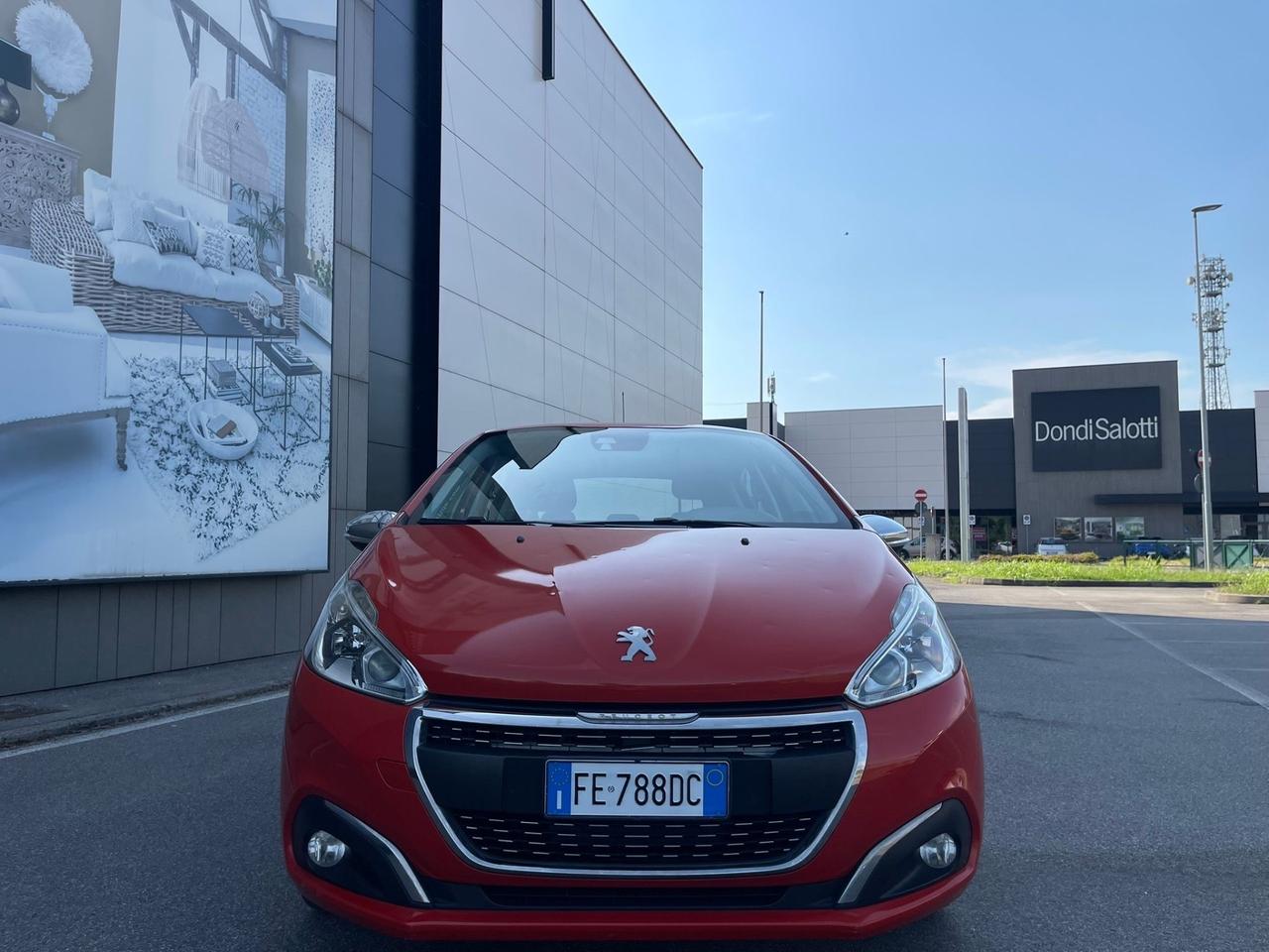 Peugeot 208 PureTech 82 5 porte Allure