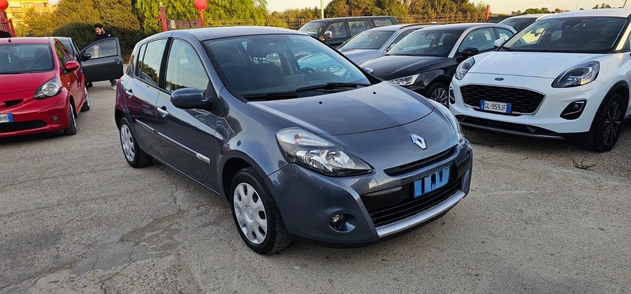 Renault Clio 1.2 16V 5 porte Luxe